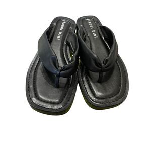 Gianni Bini Women's Black Puffy Flip Flop Sandals Casual Summer